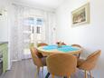Dining room Slatine, Dining room in the apartment, (pet friendly) and WiFi.