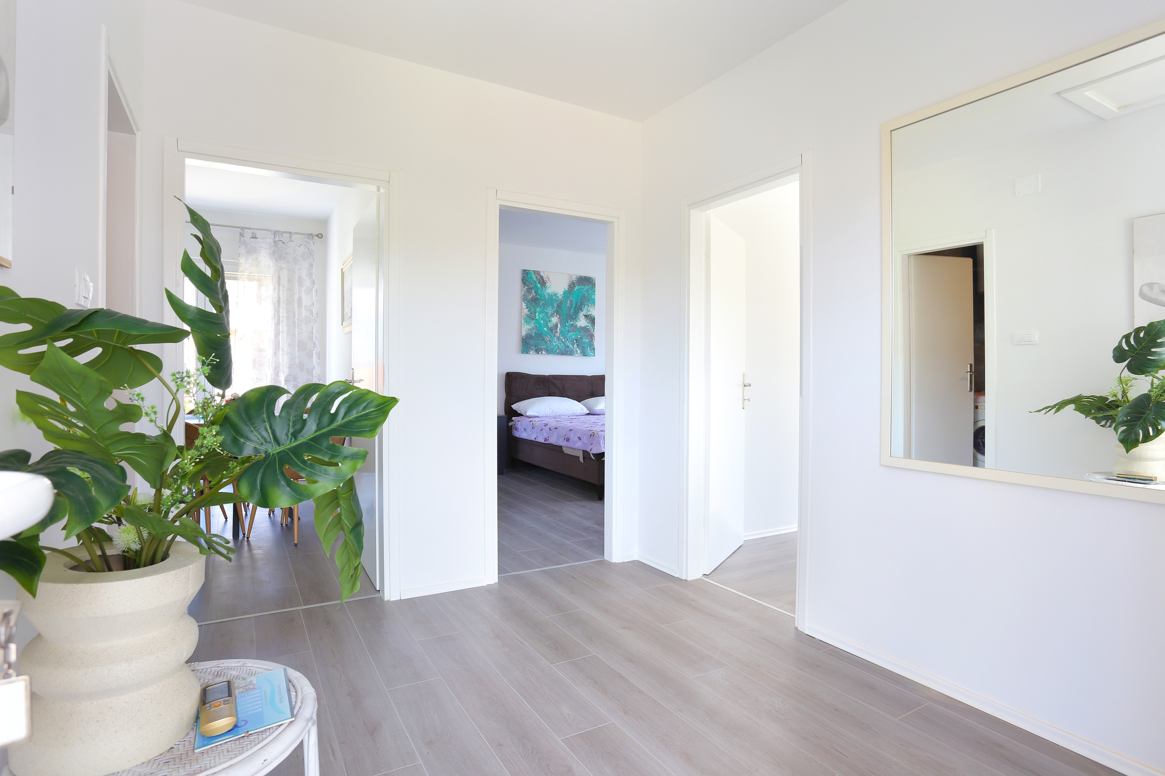 Three bedroom apartment with terrace Slatine, Čiovo  A-a