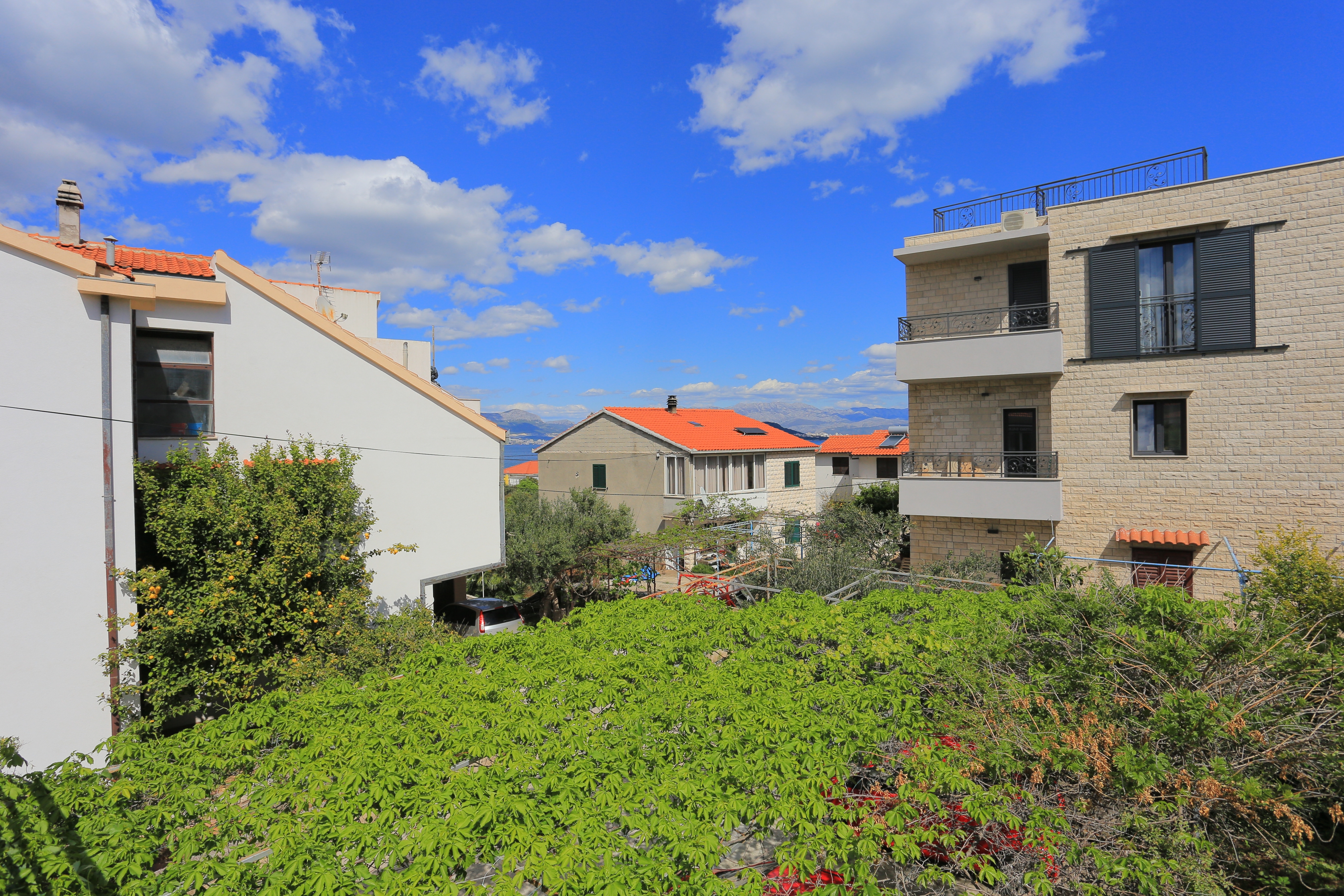Three bedroom apartment with terrace Slatine, Čiovo  A-a