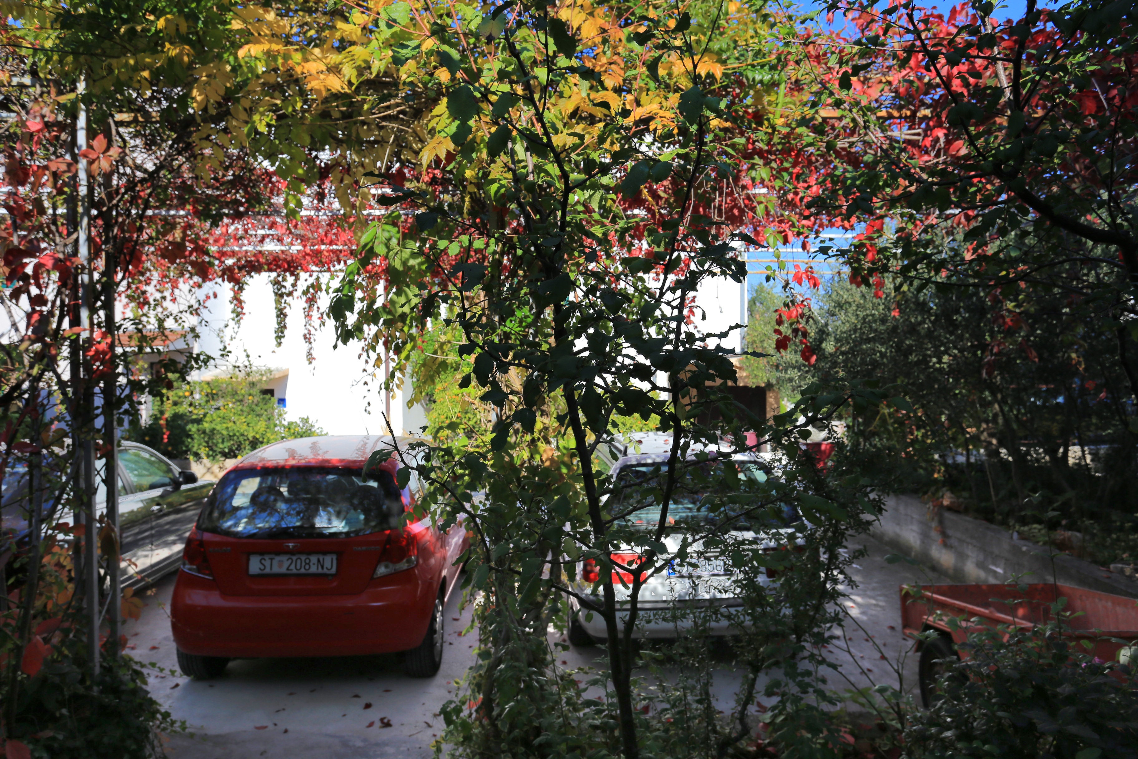 One bedroom apartment with terrace Slatine, Čiovo  A-b