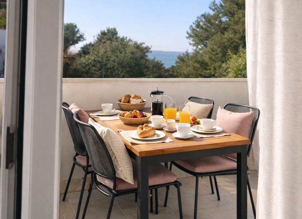 Two bedroom apartment with terrace and sea view Seget Donji, Trogir (A-25682-a)