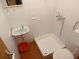 Ванная комната Podgora, Ванная комната в размещении типа studio-apartment, WiFi.