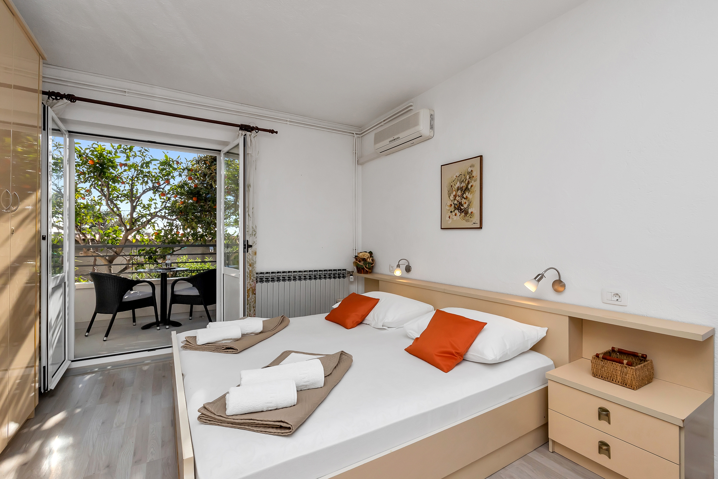 One bedroom apartment near beach Baška Voda, Makarska (A-2578-a) One bedroom apartment near beach Baška Voda, Makarska (A-2578-a)