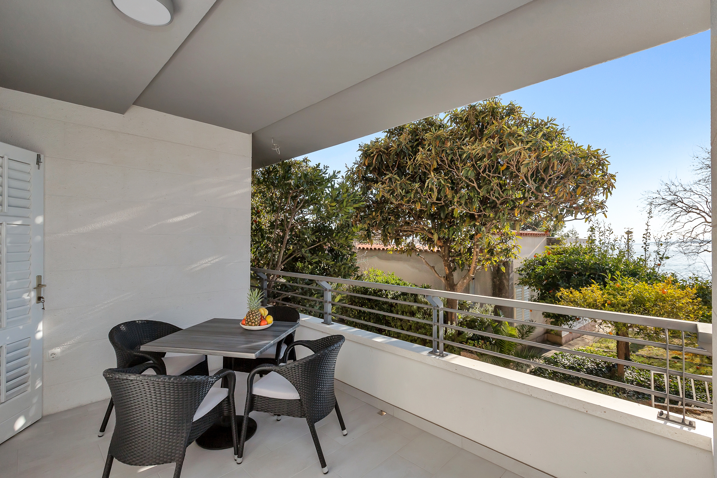 One bedroom apartment near beach Baška Voda, Makarska  A-a