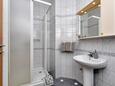 Ванная комната Baška Voda, Ванная комната в размещении типа studio-apartment, WiFi.