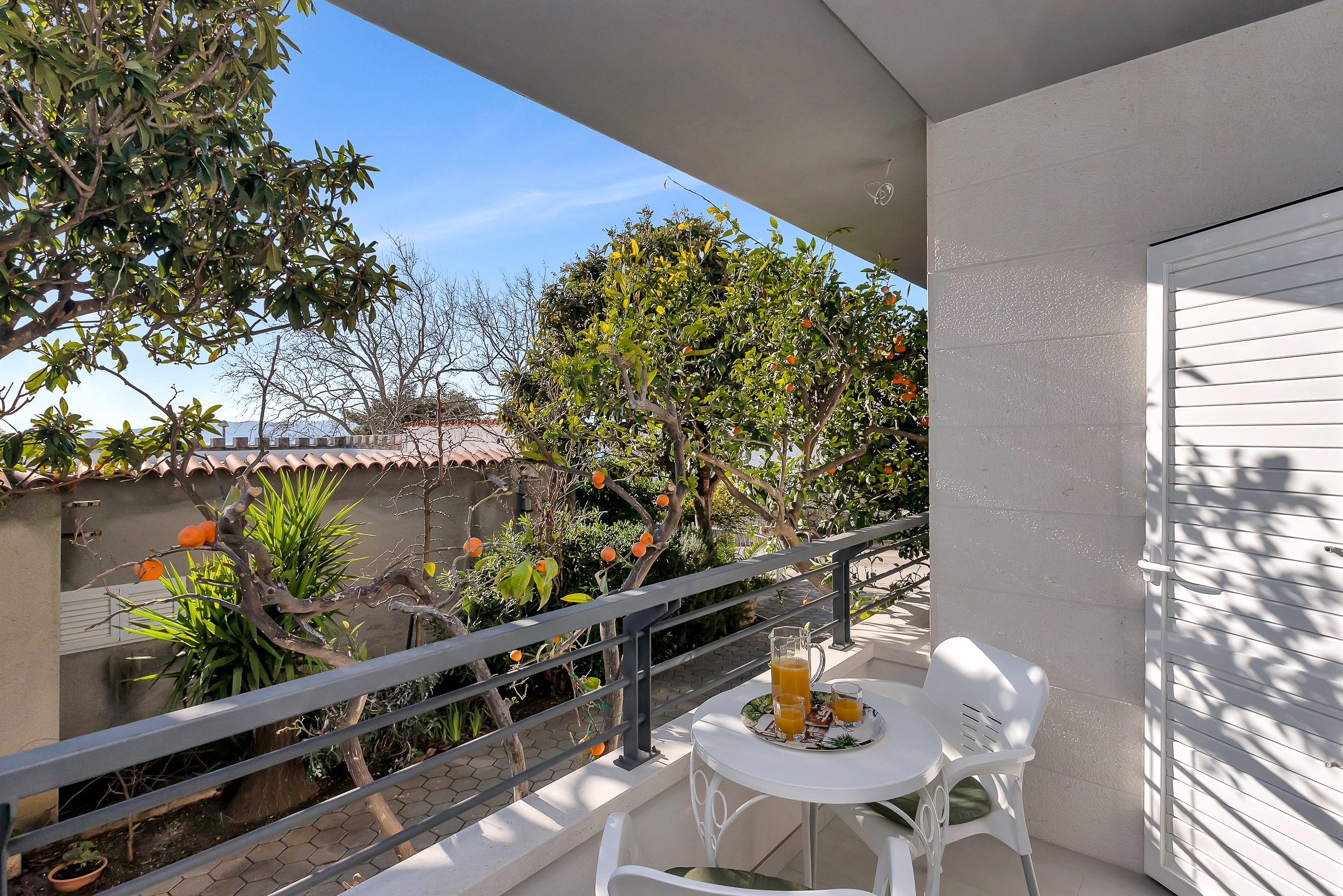 Room near beach Baška Voda (Makarska) (S-2578-a)