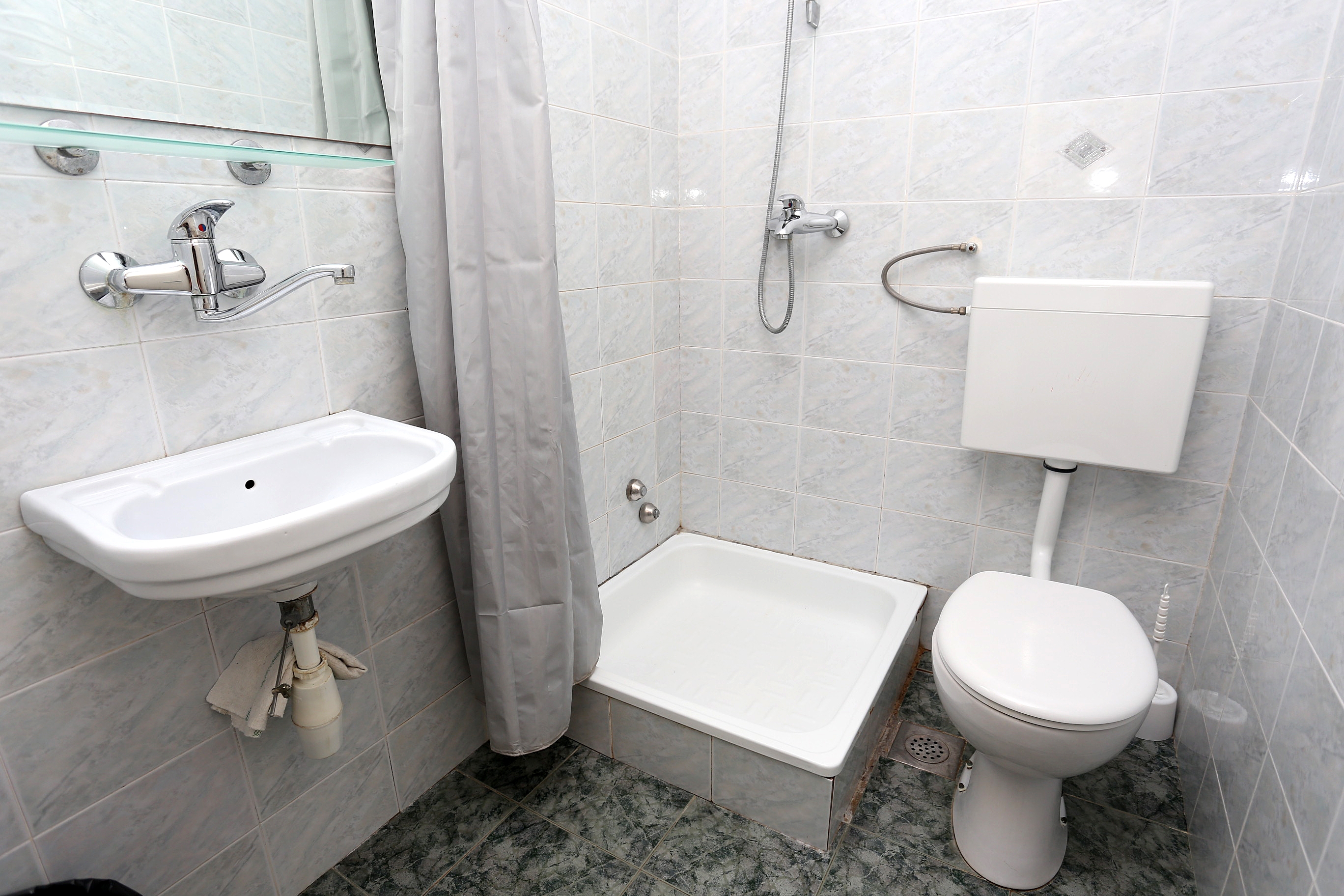 Jednosobni apartman uz plažu Trpanj, Pelješac  A-d