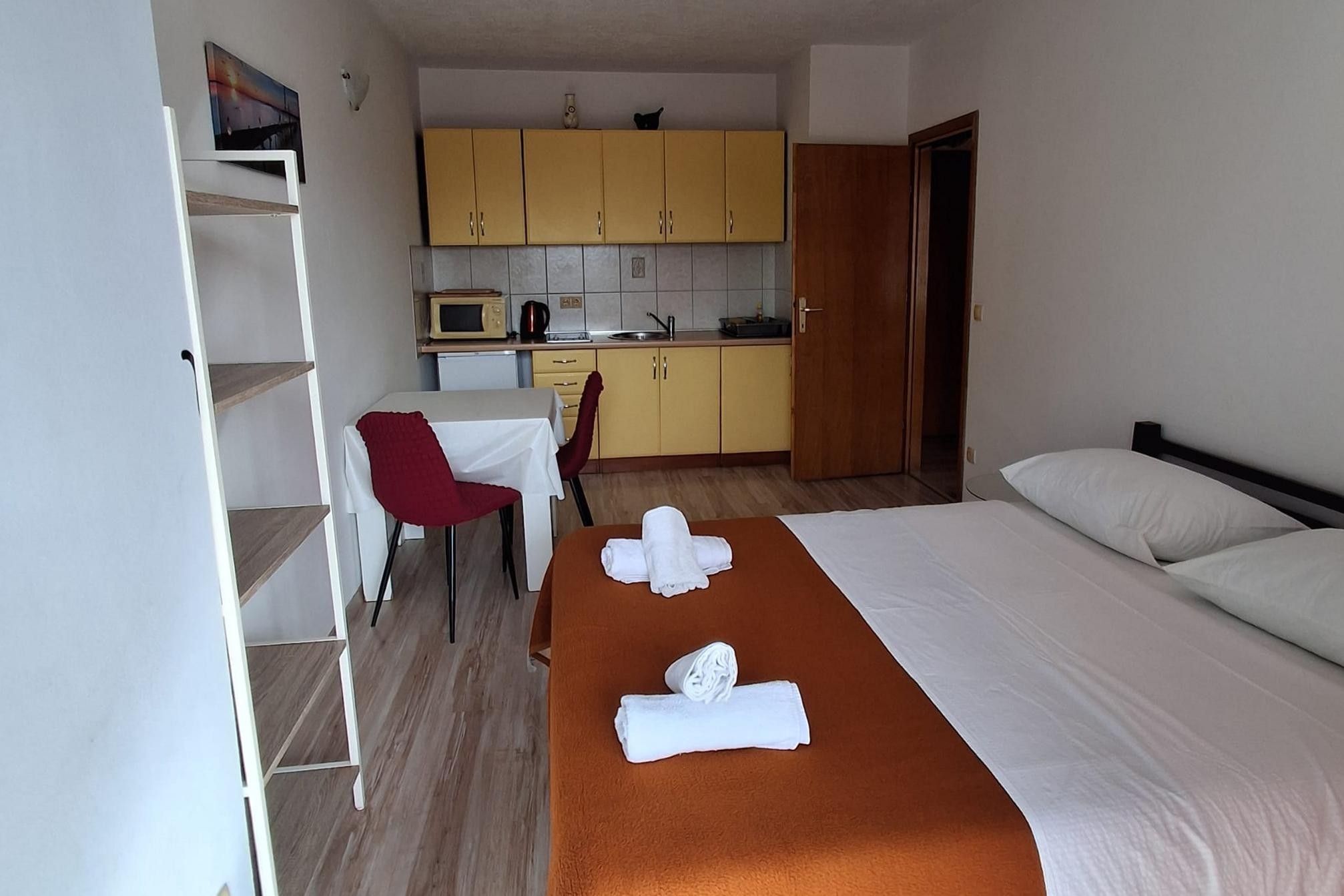 One bedroom apartment with balcony Omiš (A-25816-b)