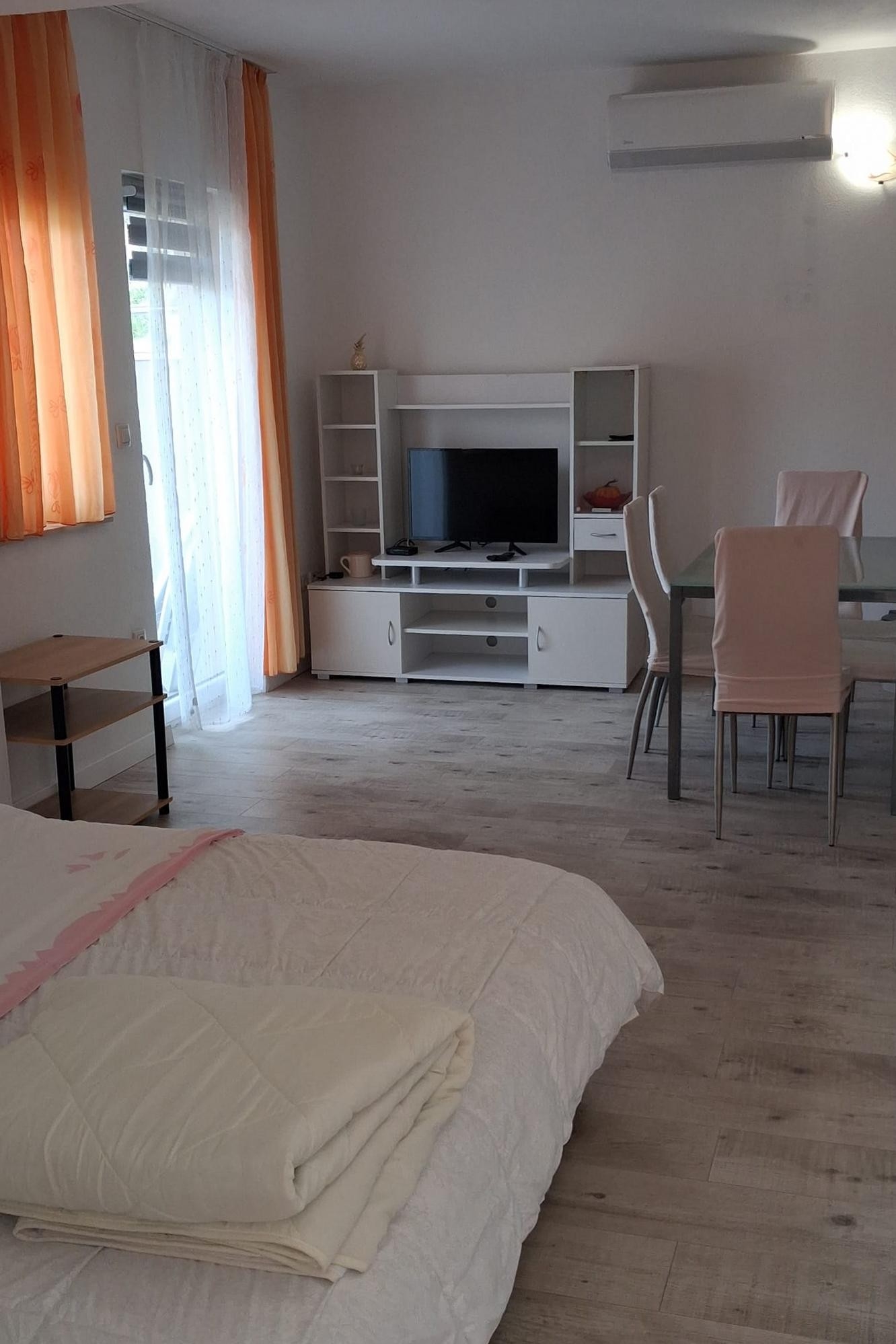 Studio flat with balcony Omiš (AS-25816-a)