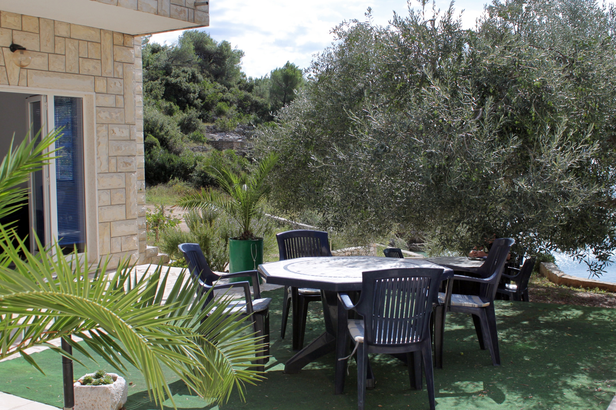 Two bedroom apartment near beach Cove Jedra, Hvar (A-2583-c)