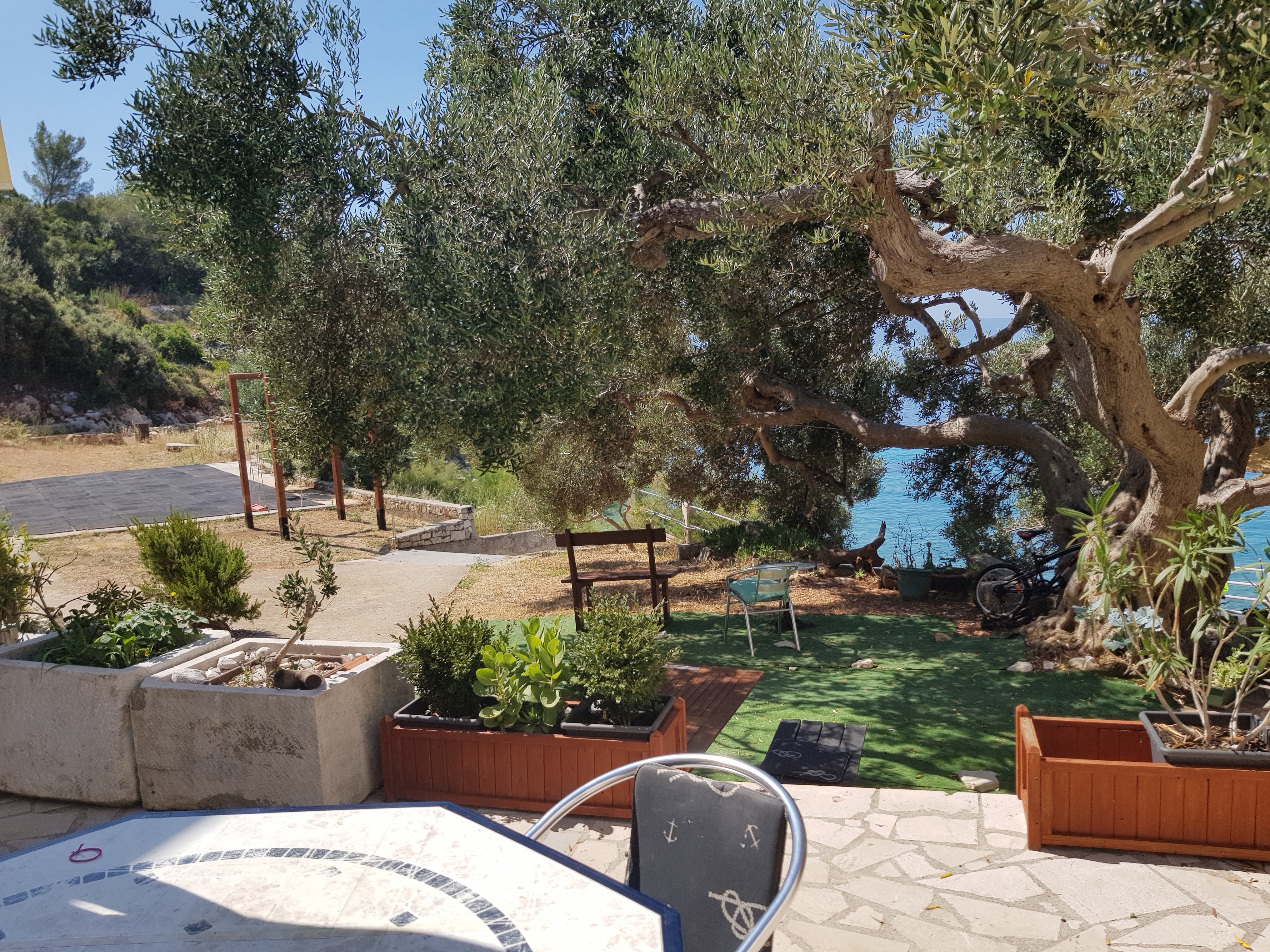 Two bedroom apartment near beach Cove Jedra, Hvar  A-c