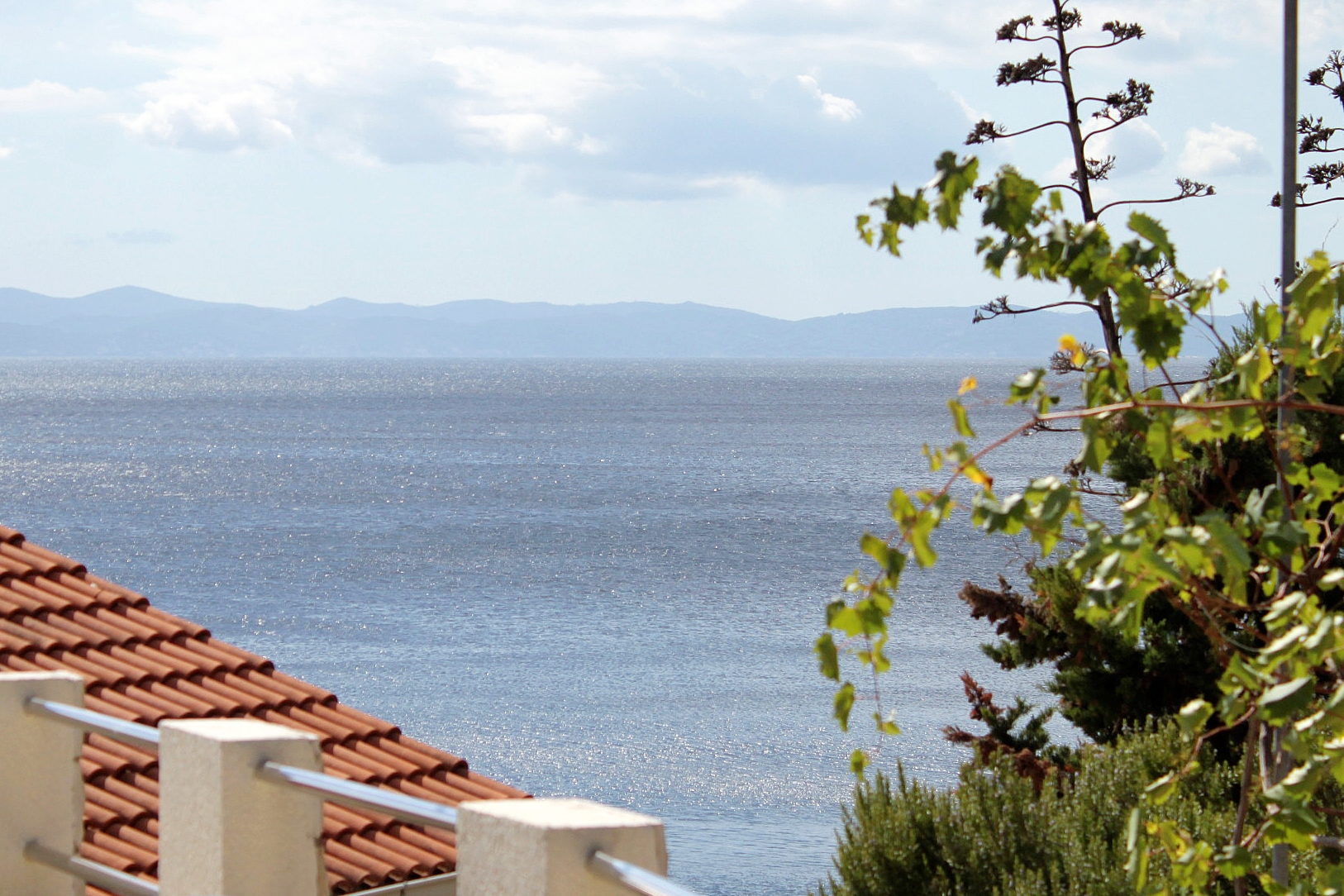 Two bedroom apartment near beach Cove Jedra, Hvar (A-2583-e)