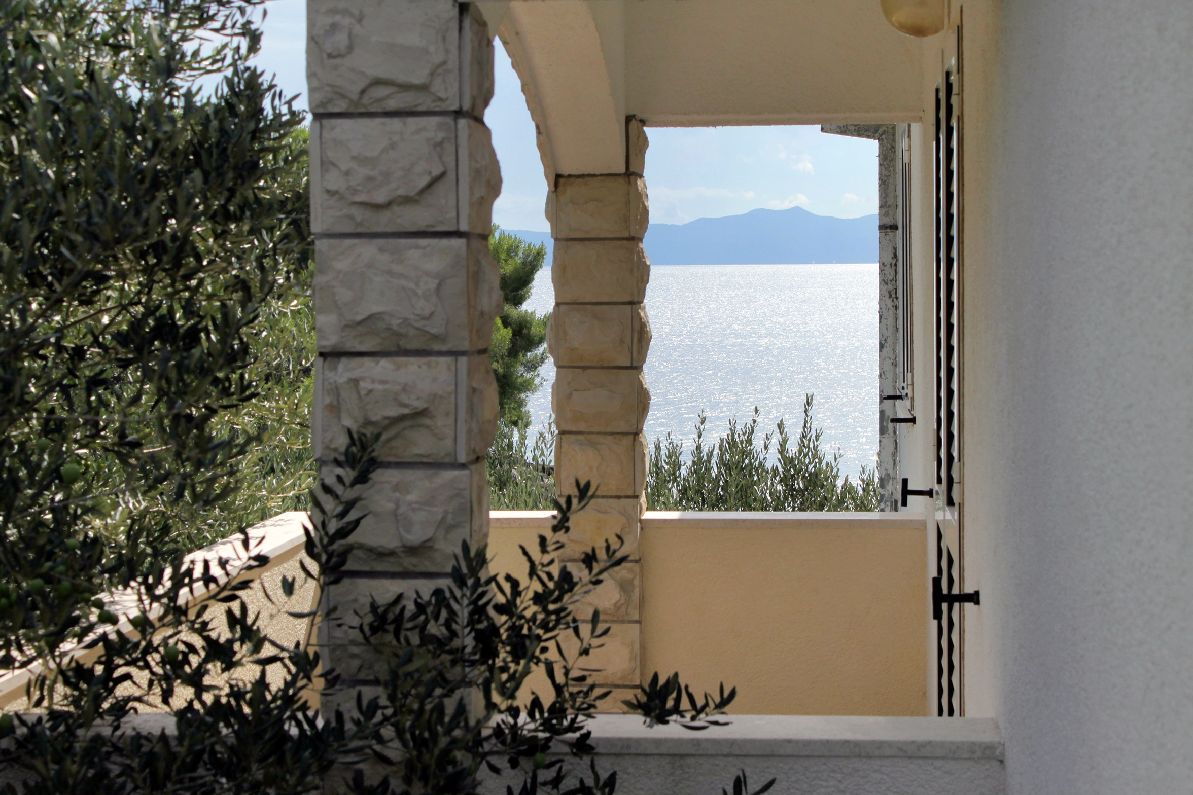 Two bedroom apartment near beach Cove Jedra, Hvar  A-g