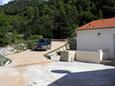 Parking lot Jedra, Hvar, Parking lot 2583 - Apartments near sea with pebble beach.