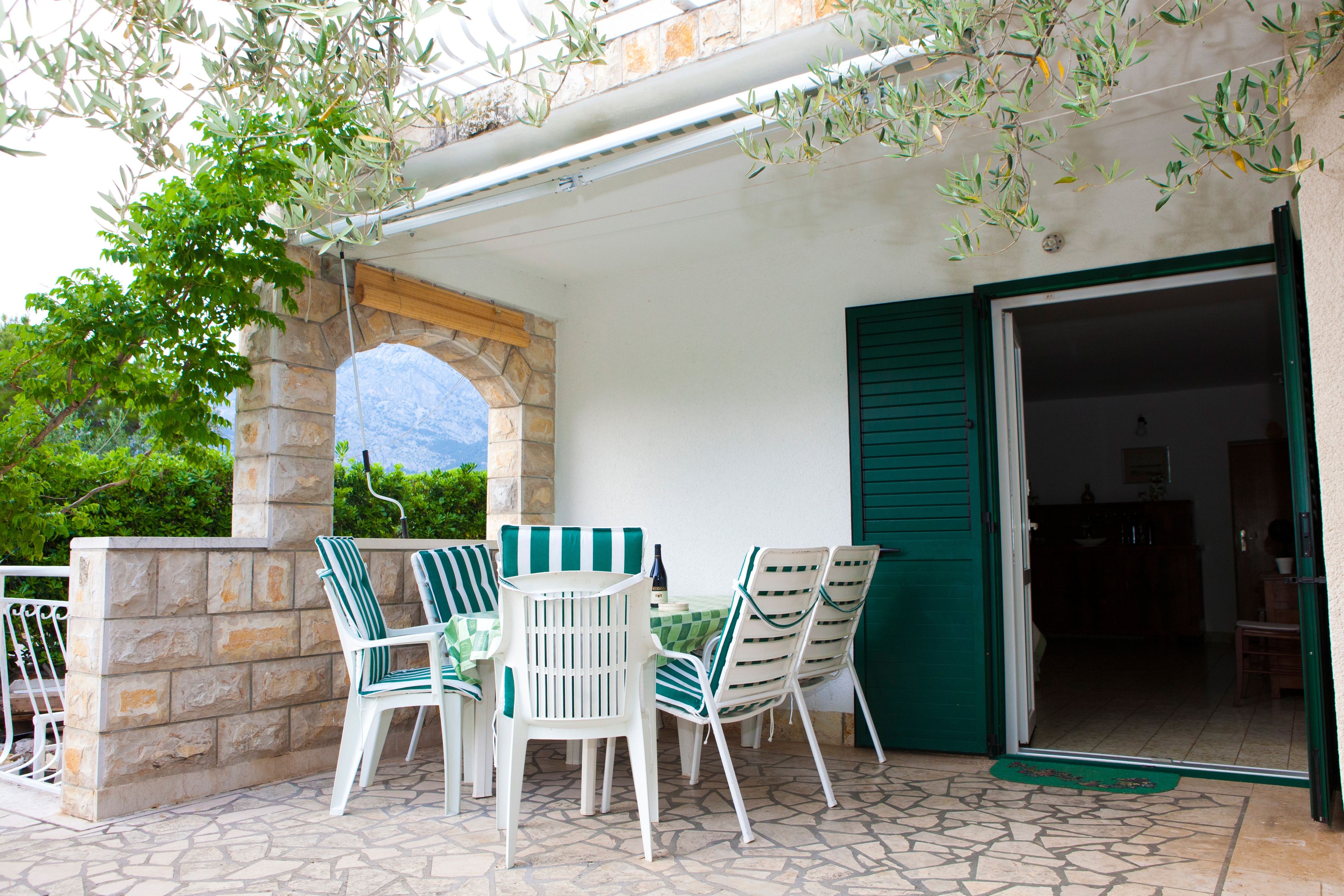 One bedroom apartment with terrace Promajna, Makarska (A-2588-c)