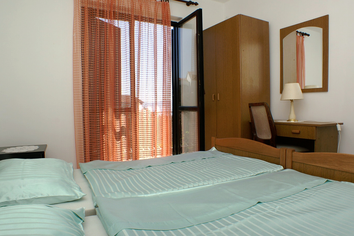 Three bedroom apartment with terrace and sea view Podaca, Makarska  A-a