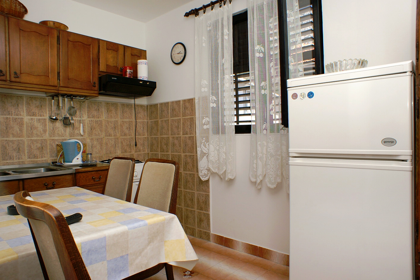 Three bedroom apartment with terrace and sea view Podaca, Makarska  A-a