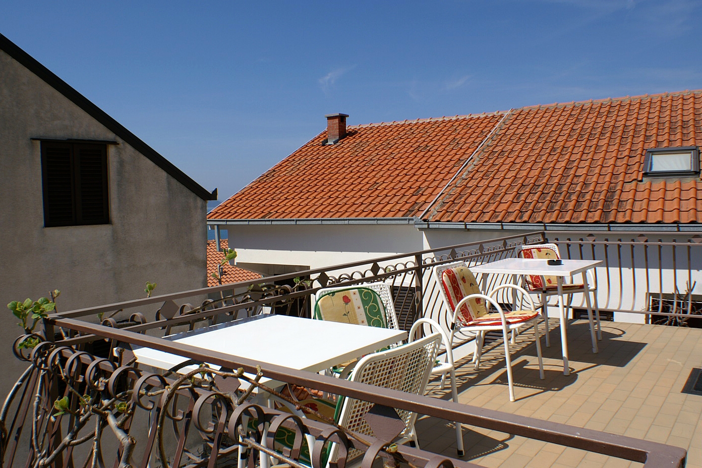 Three bedroom apartment with terrace and sea view Podaca, Makarska  A-a