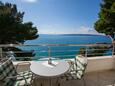 Promajna, Terrasse dans l’hébergement en type studio-apartment, avec la vue sur la mer et WiFi.