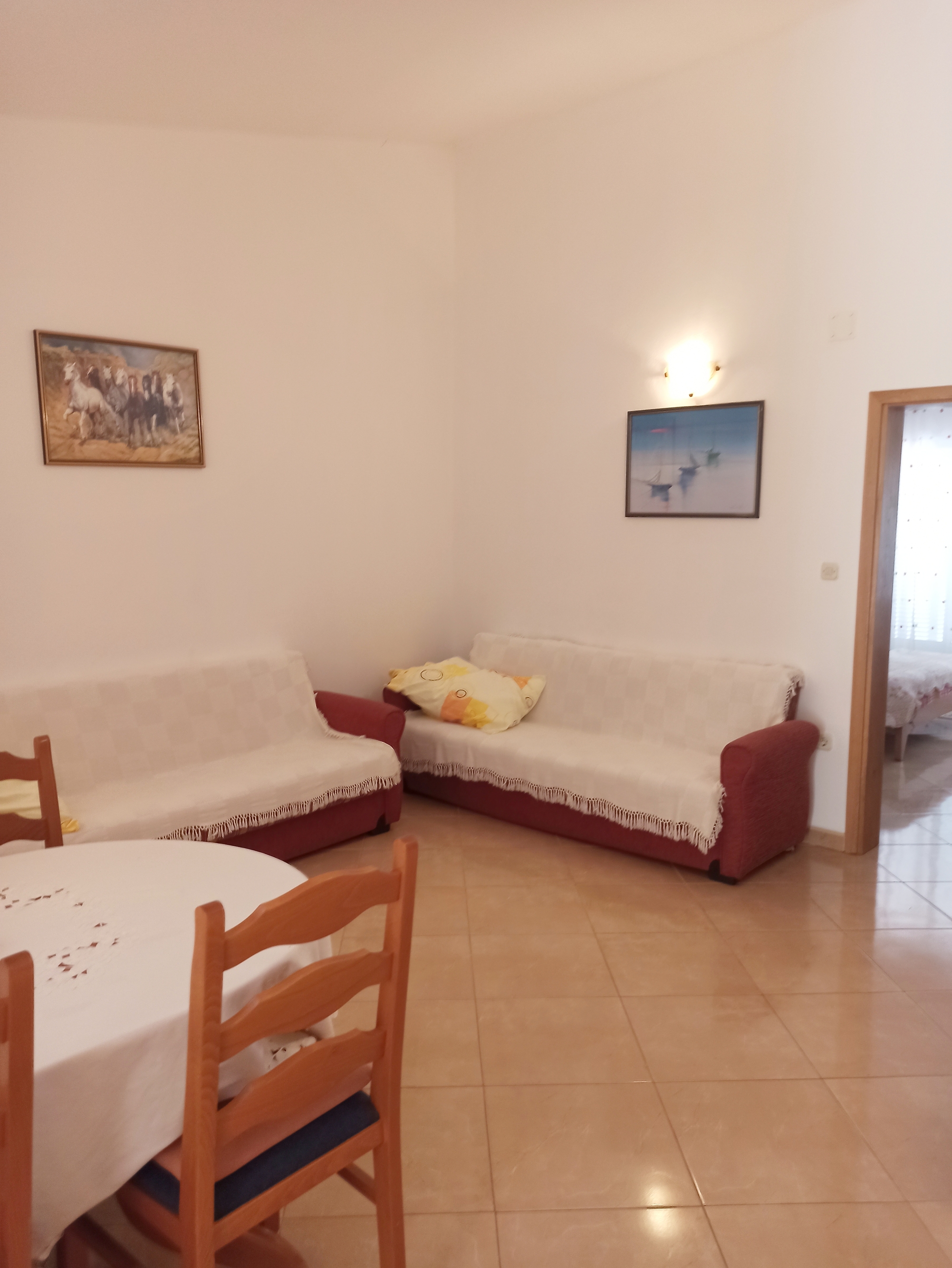 One bedroom apartment with terrace and sea view Podgora, Makarska (A-2593-c) One bedroom apartment with terrace and sea view Podgora, Makarska (A-2593-c)
