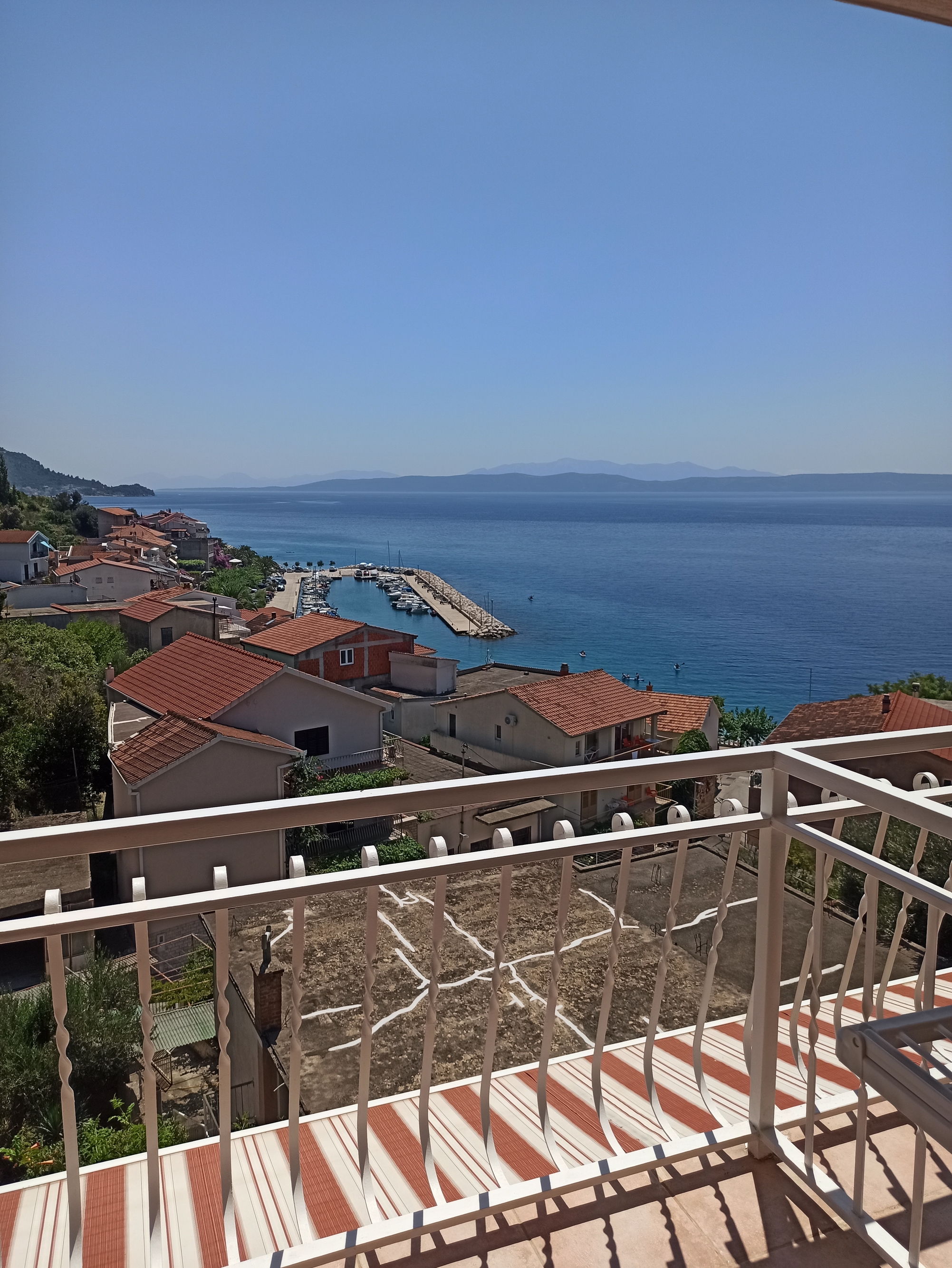One bedroom apartment with terrace and sea view Podgora, Makarska  A-c