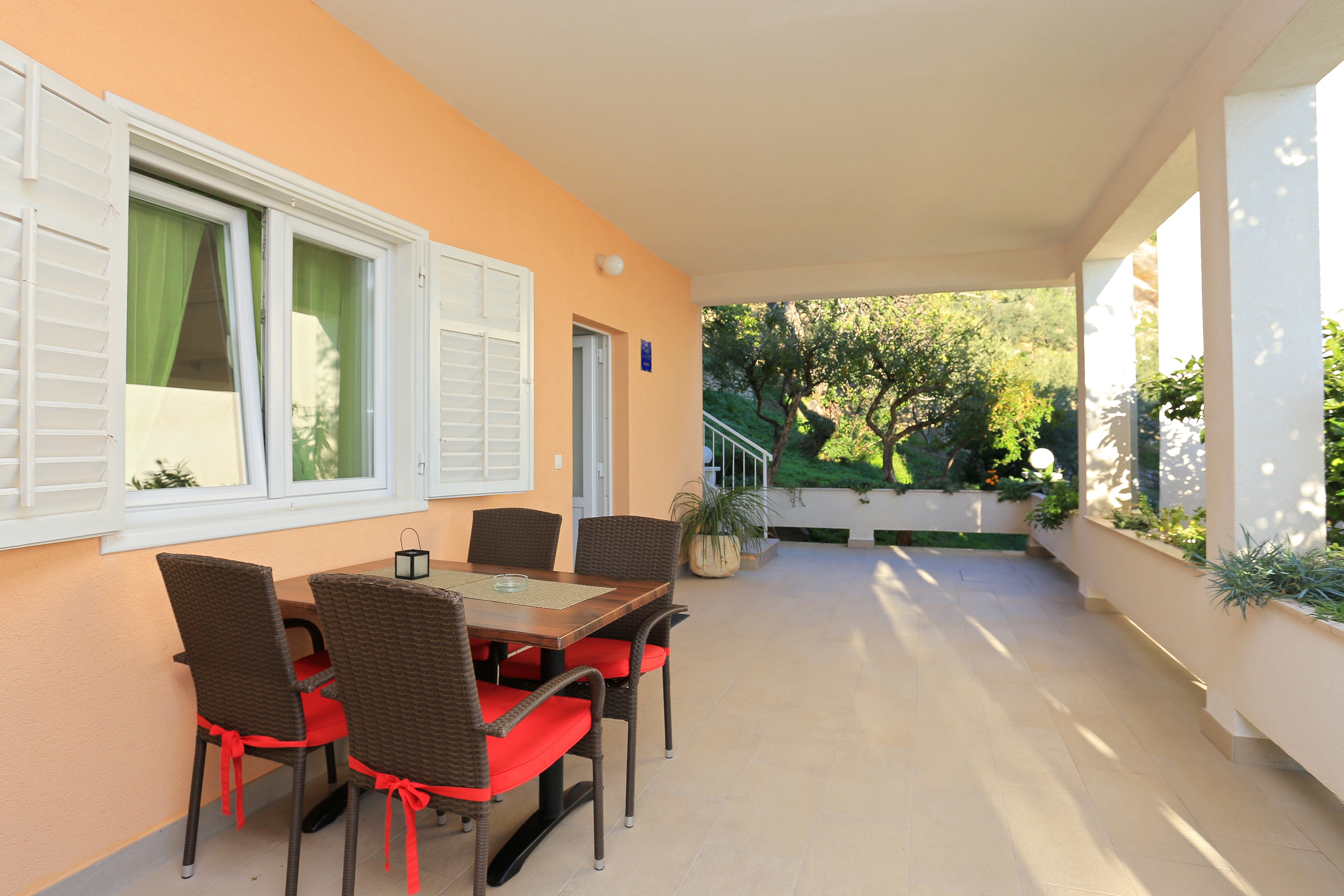 One bedroom apartment with terrace and sea view Podgora, Makarska  A-a