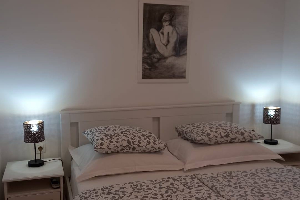 Two bedroom apartment with terrace and sea view Podgora, Makarska  A-b