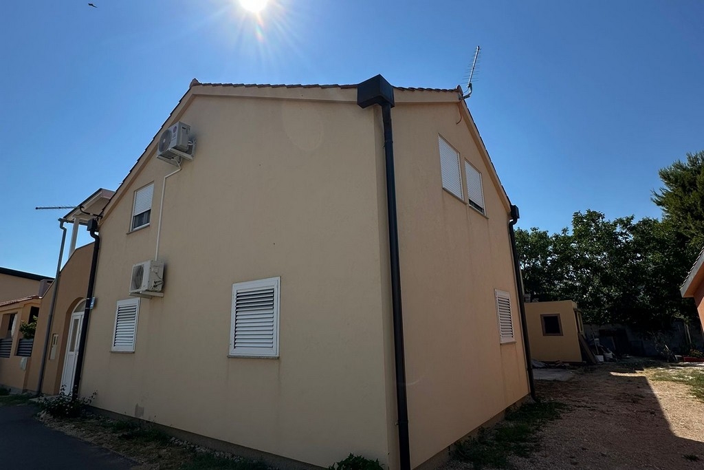 Two bedroom apartment with terrace Nin, Zadar (A-25940-a)
