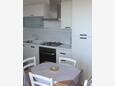 Dining room Podgora, Dining room in the apartment, dostupna klima i WIFI.