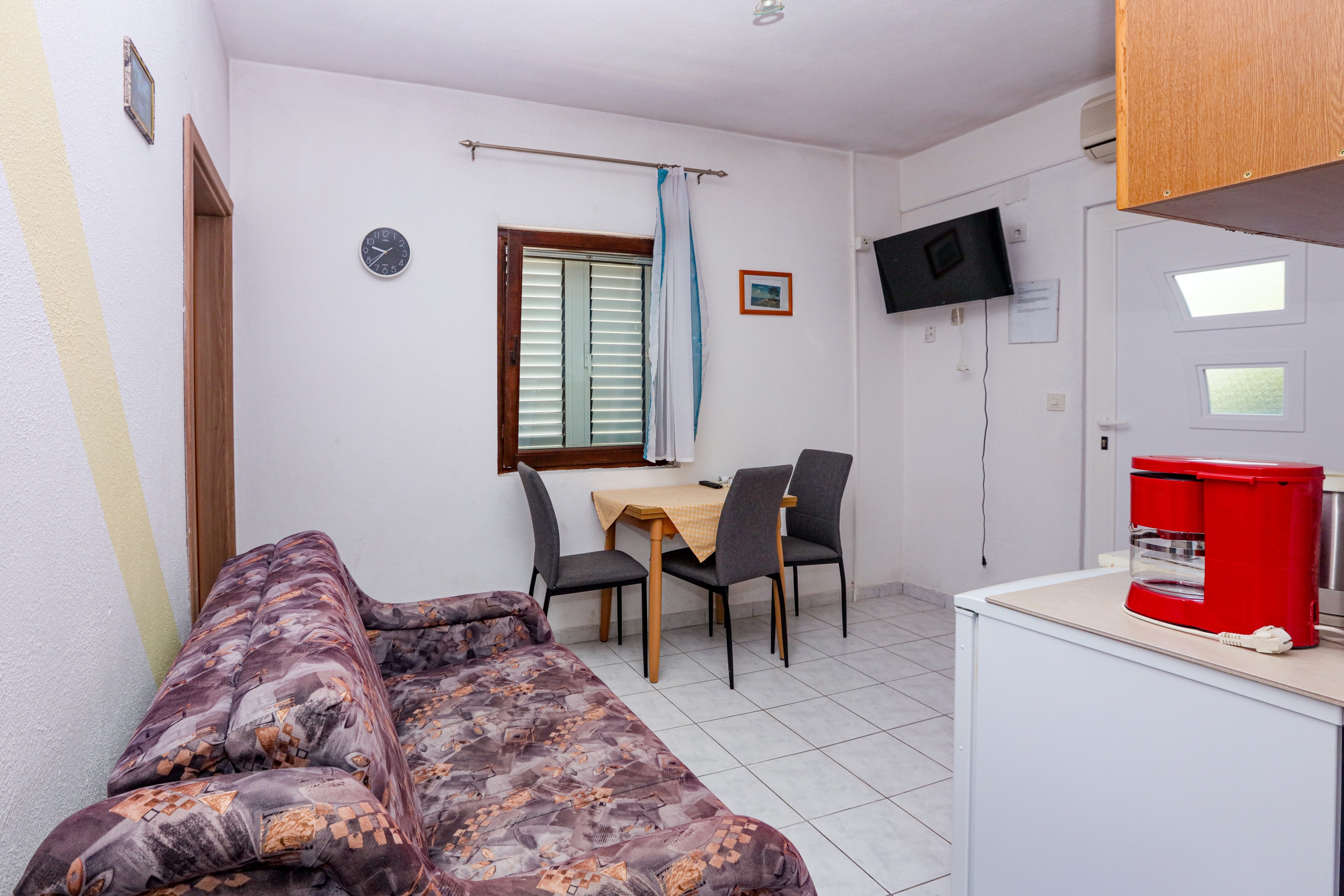 Appartement de deux chambres avec une piscine Rogoznica (A-25961-c)