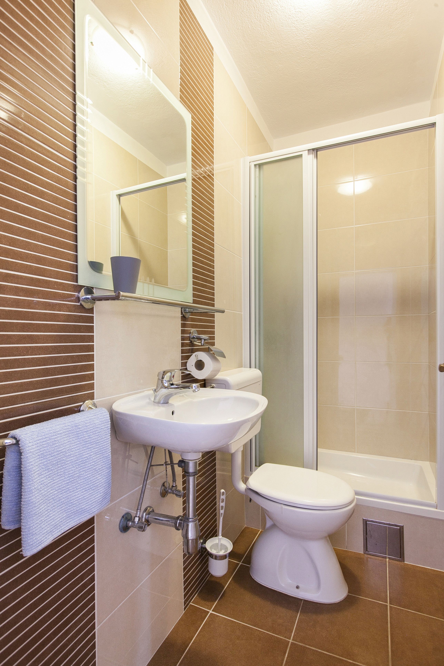 Four bedroom apartment with terrace Podgora, Makarska  A-b