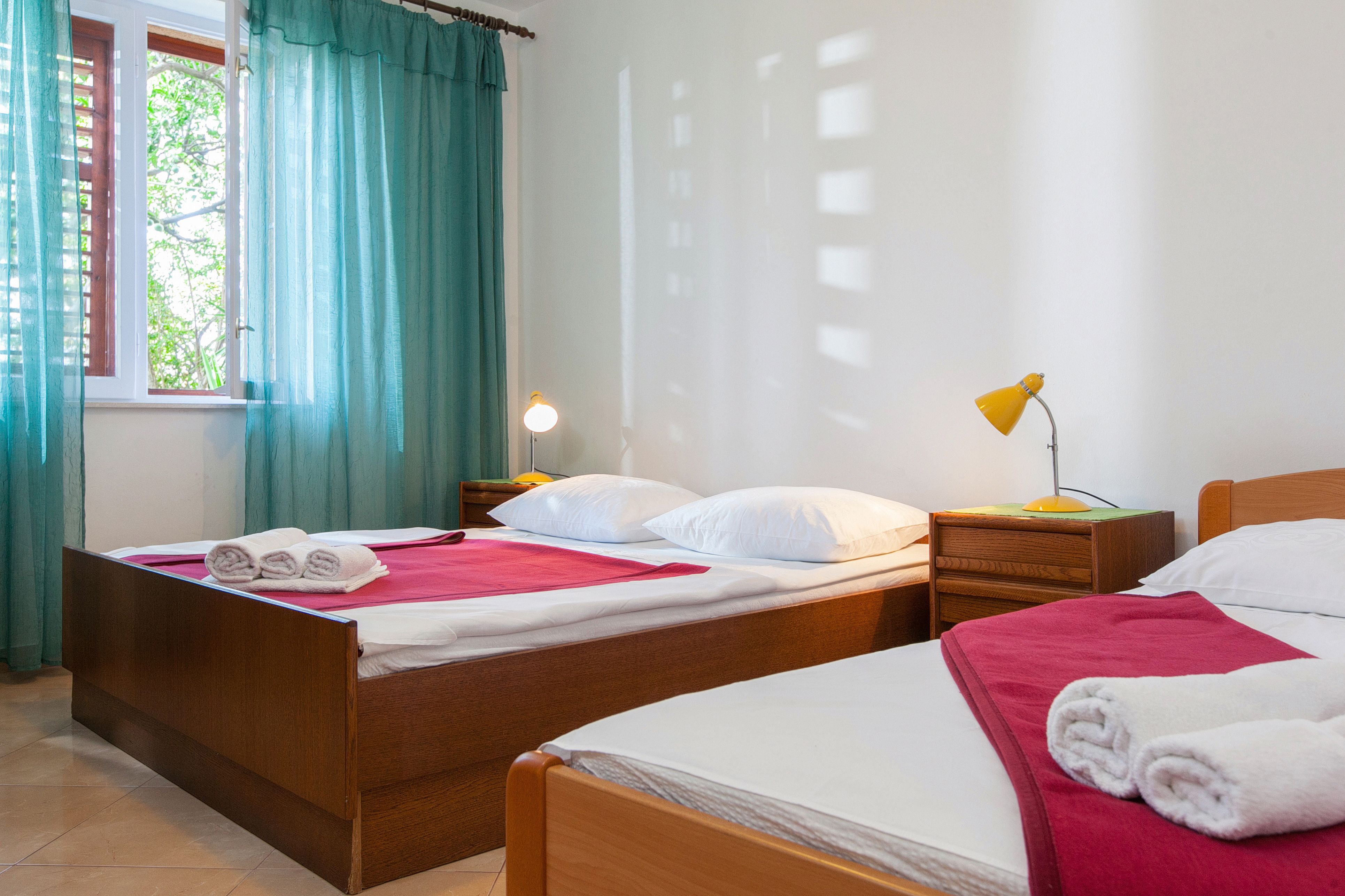 Four bedroom apartment with terrace Podgora, Makarska  A-b