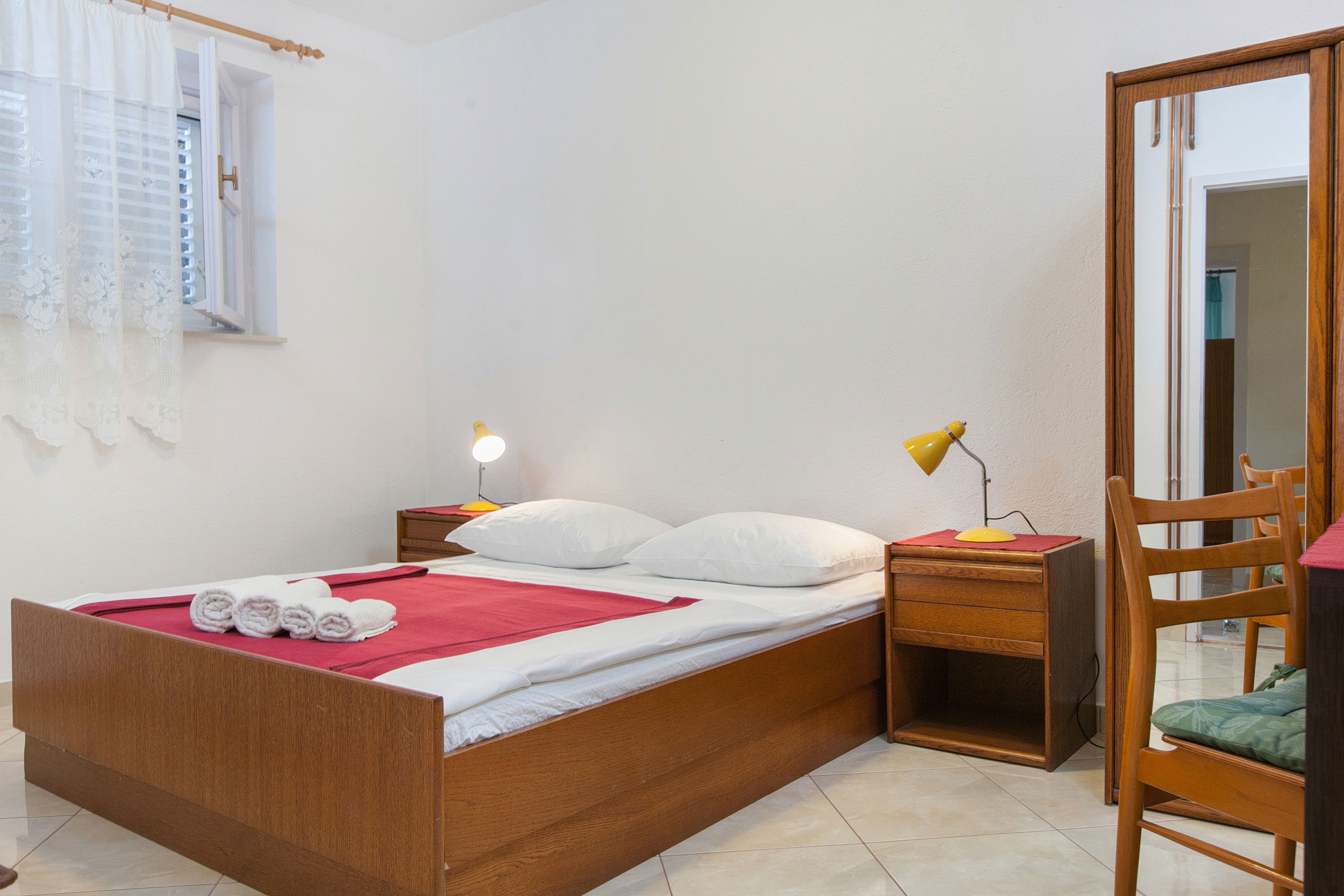 Four bedroom apartment with terrace Podgora, Makarska  A-b