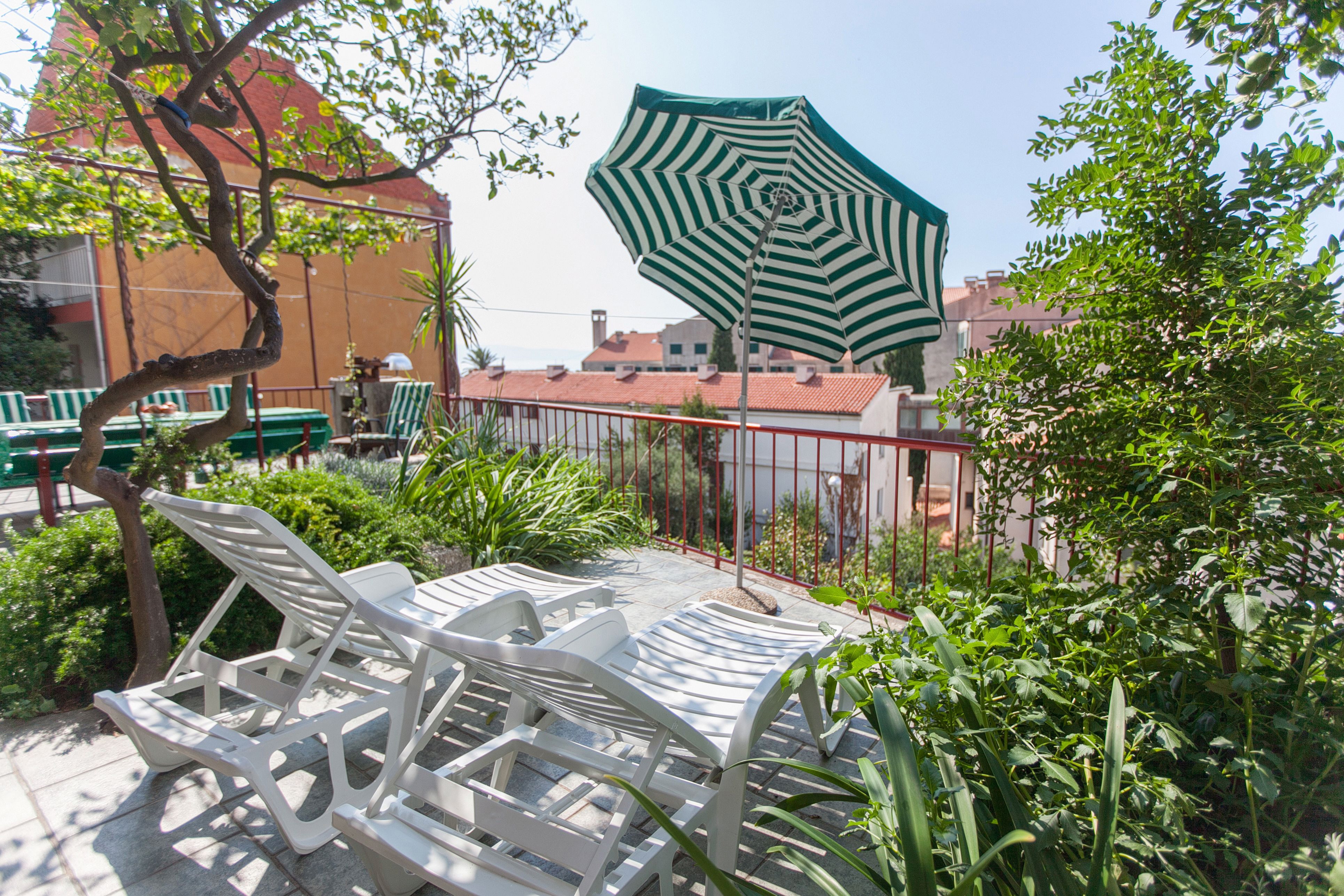 Four-bedroom apartment with terrace Podgora (Makarska) (A-2604-b) Four-bedroom apartment with terrace Podgora (Makarska) (A-2604-b)