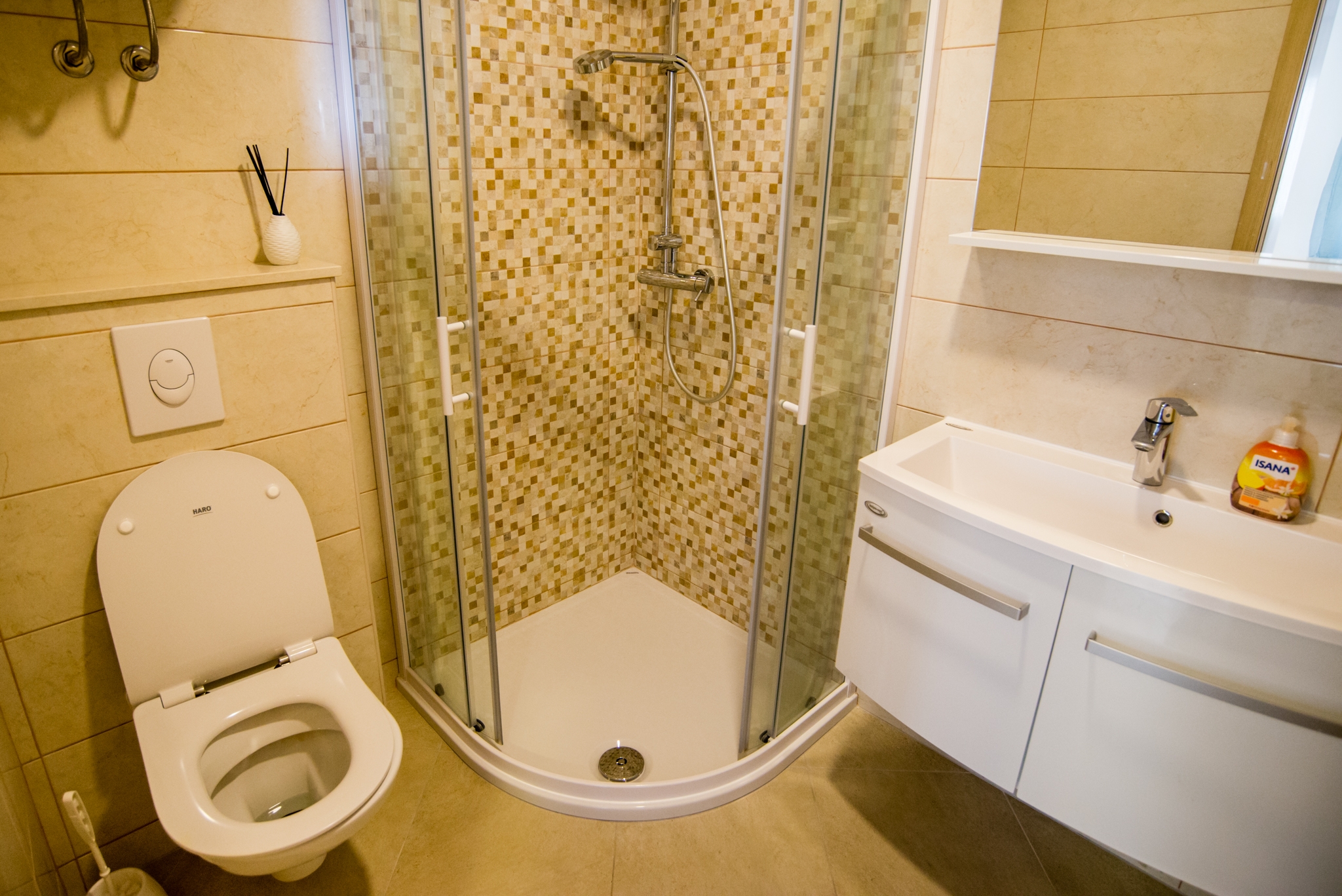 One bedroom apartment near beach Promajna, Makarska  A-c