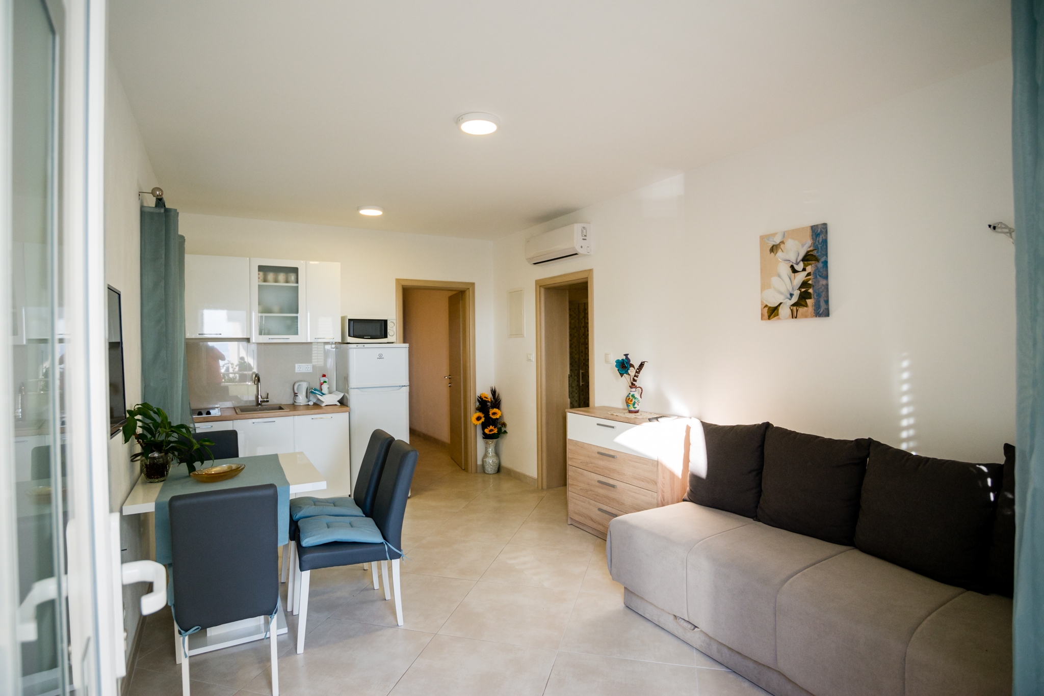 One bedroom apartment near beach Promajna, Makarska (A-2605-c)