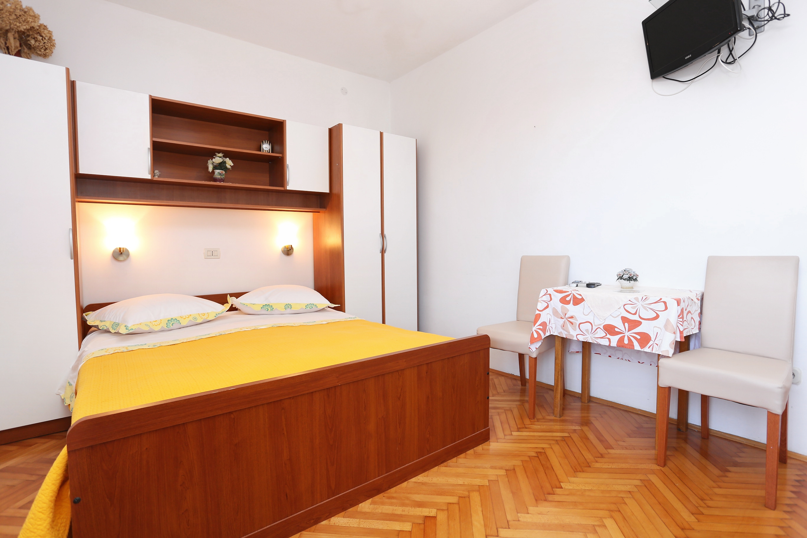 Studio flat near beach Promajna, Makarska (AS-2605-b) Studio flat near beach Promajna, Makarska (AS-2605-b)