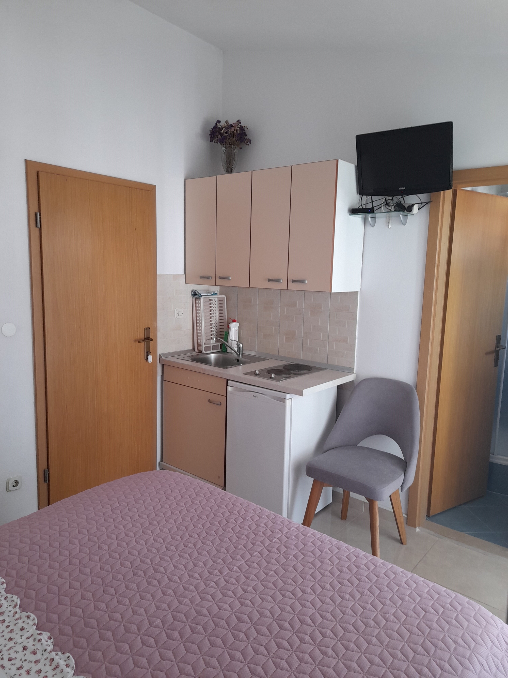 Studio flat near beach Promajna (Makarska) (AS-2605-c) Studio flat near beach Promajna (Makarska) (AS-2605-c)