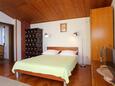 Podgora, Bedroom in the apartment, air condition available and WiFi.