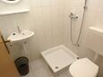 Koupelna Podaca, Koupelna v ubytování typu studio-apartment, WiFi.