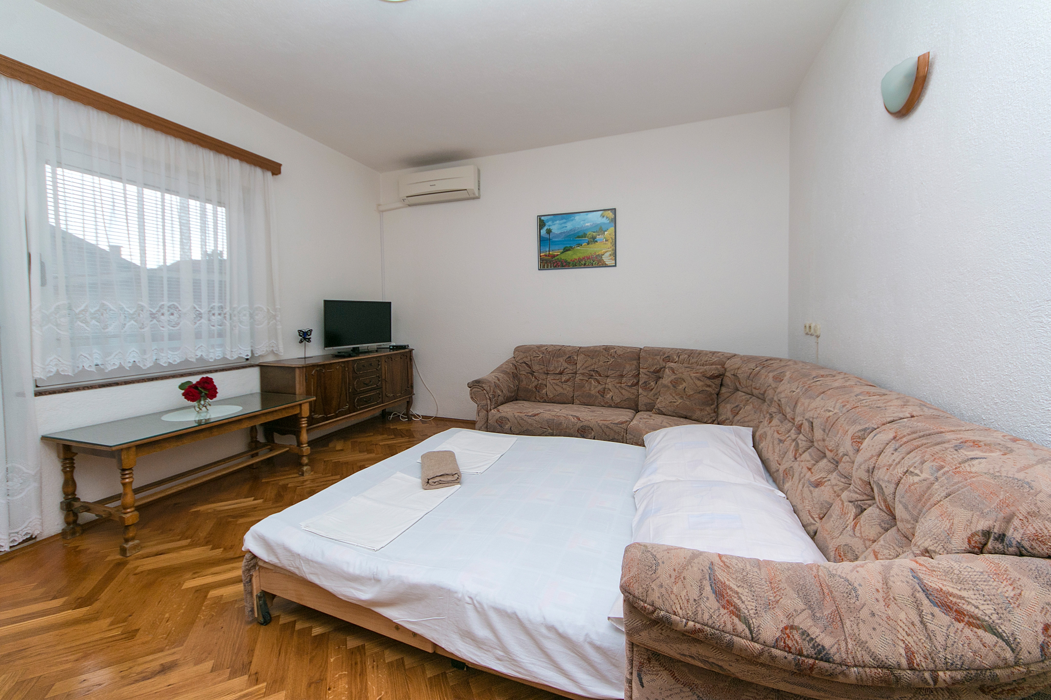 One bedroom apartment with terrace Podaca, Makarska (A-2618-b)