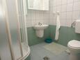 Ванная комната Bratuš, Ванная комната в размещении типа apartment, WiFi.