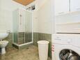 Ванная комната Makarska, Ванная комната в размещении типа apartment, Домашние животные допускаются и WiFi.
