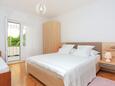 Bedroom 2 Makarska, Bedroom 2 in the apartment, (pet friendly) and WiFi.