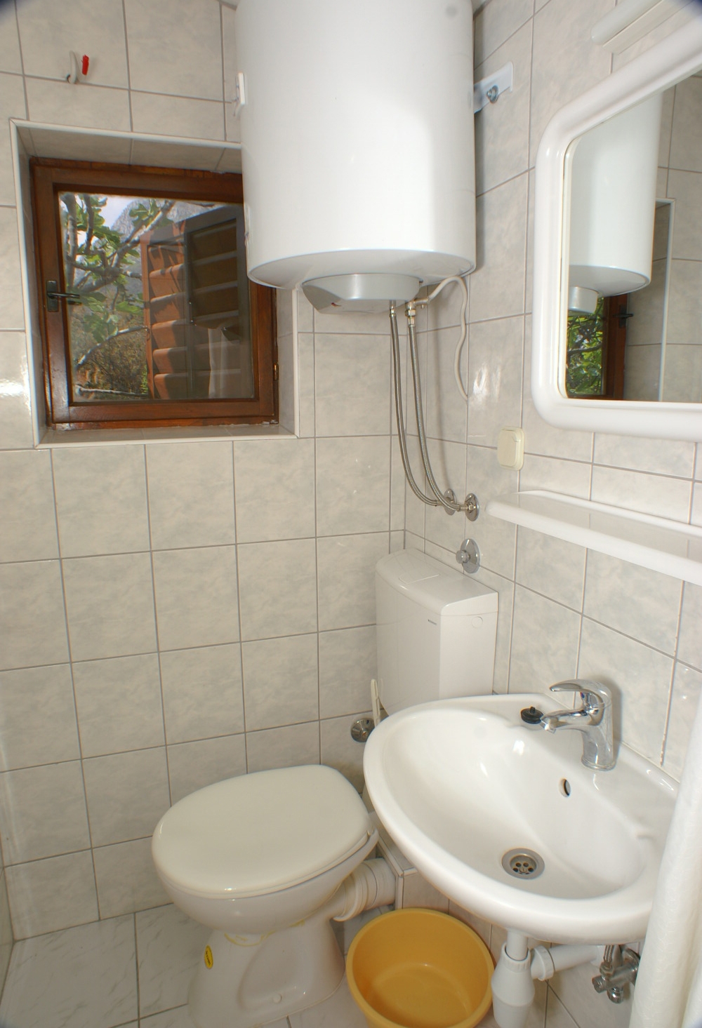 Two bedroom apartment with terrace and sea view Podaca, Makarska  A-a