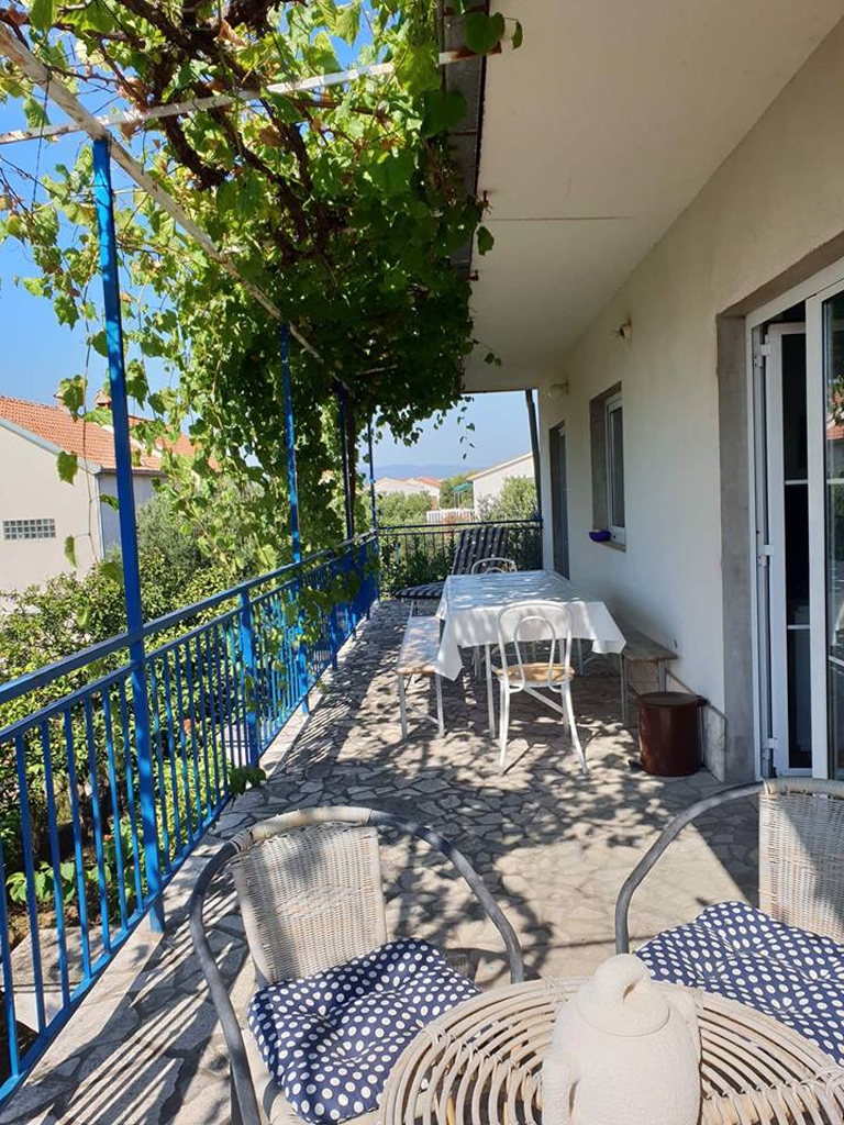Two bedroom apartment with terrace Orebić, Pelješac  A-d