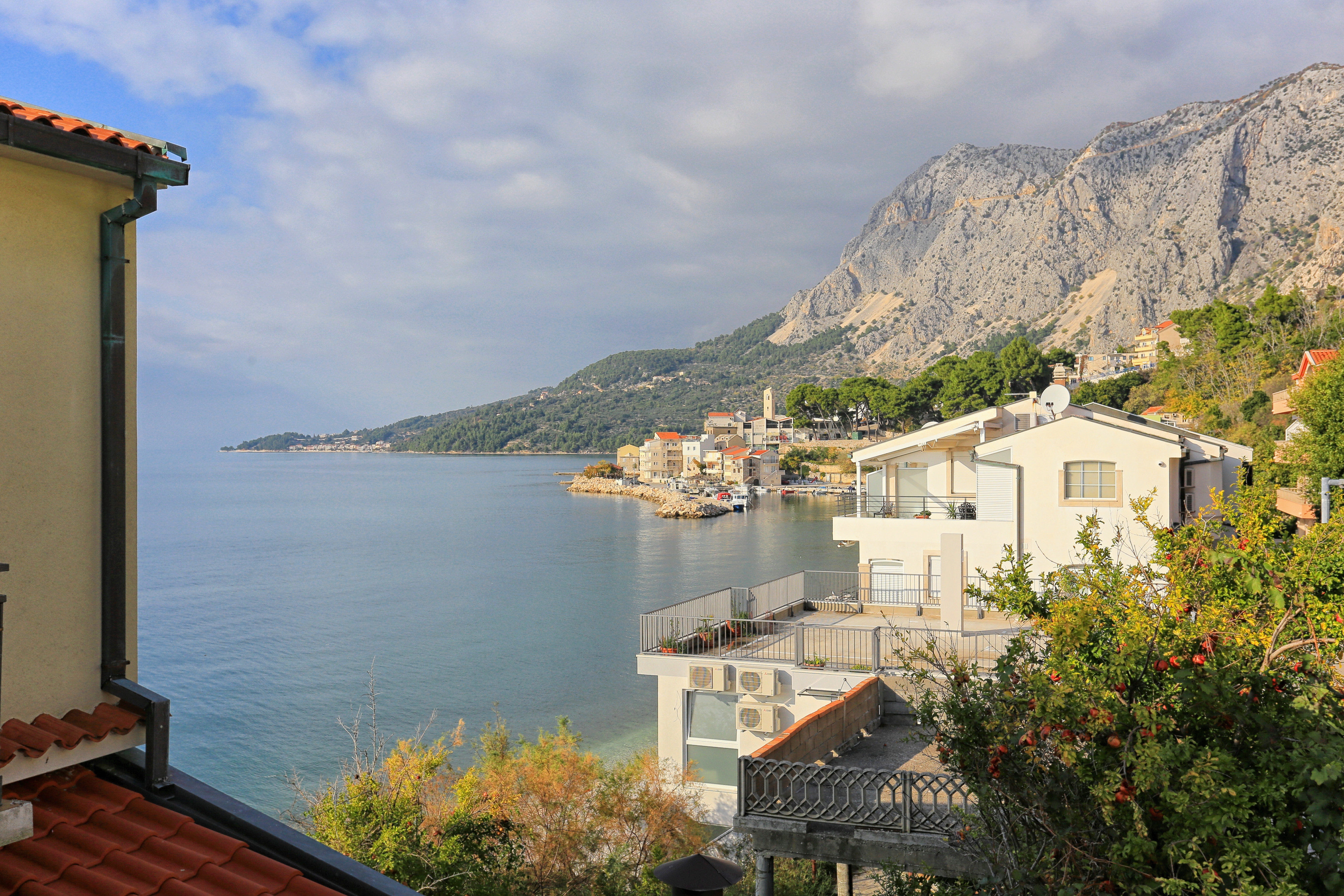Two bedroom apartment near beach Drašnice, Makarska  A-a