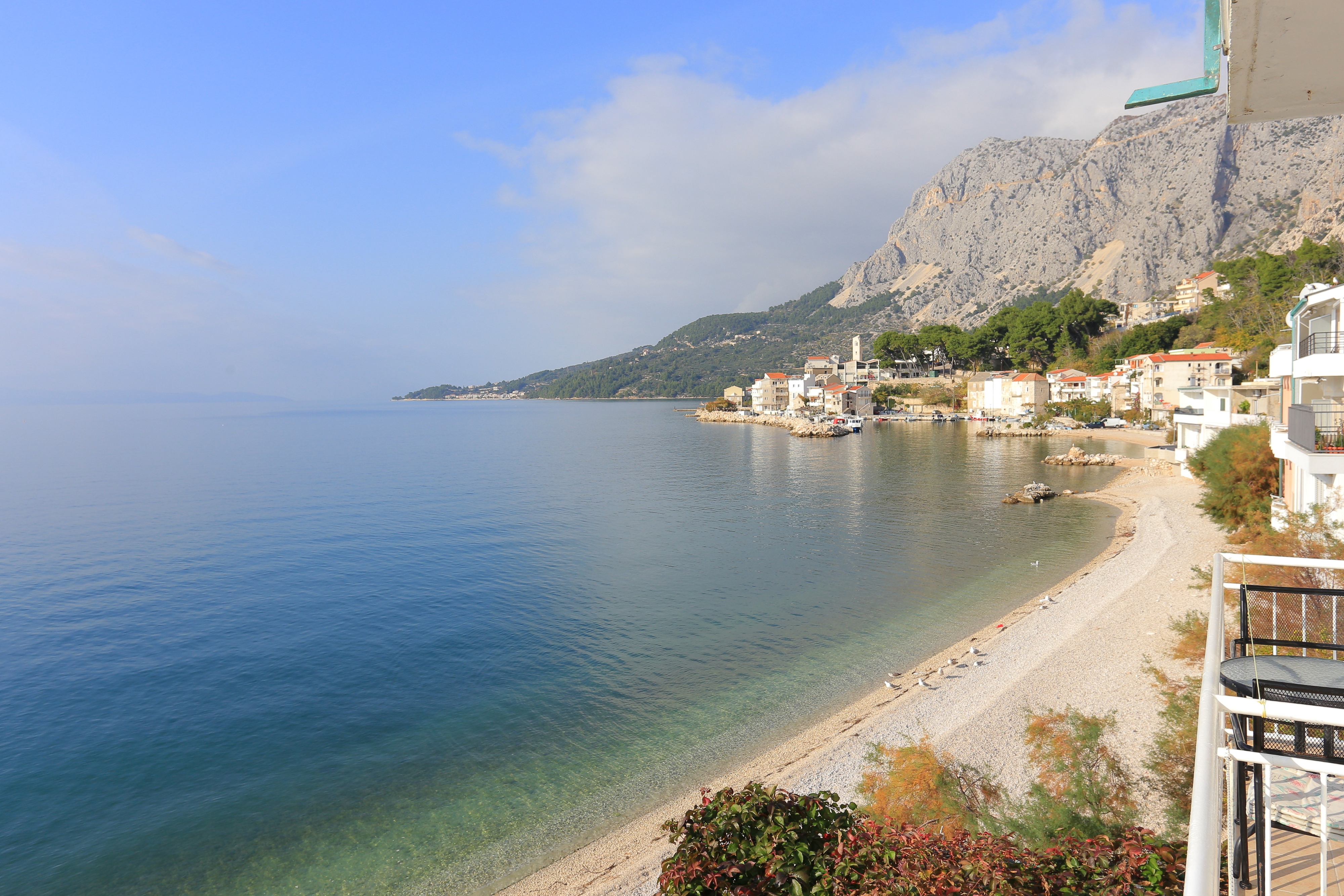 Three bedroom apartment near beach Drašnice, Makarska  A-b