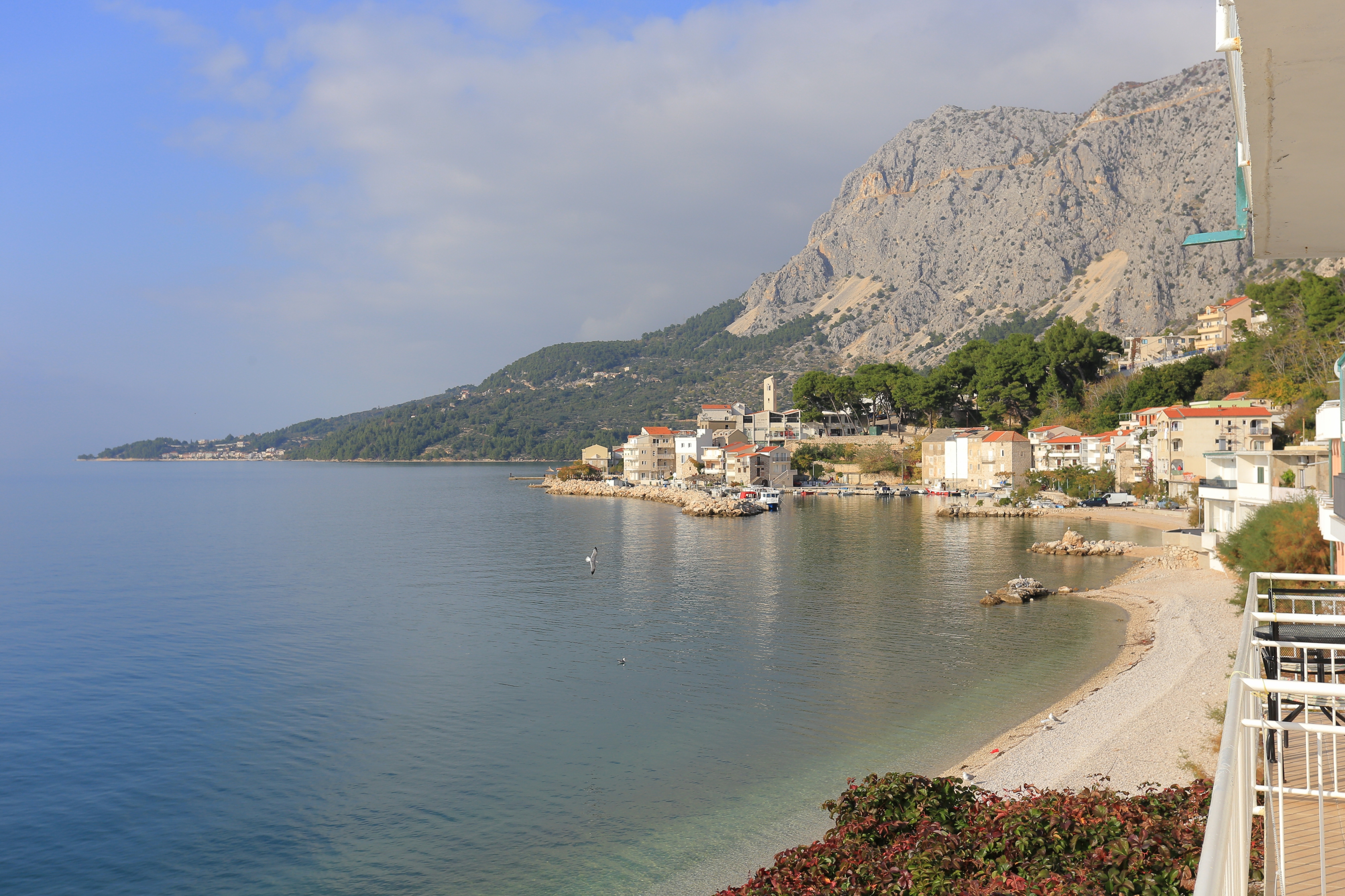 Three bedroom apartment near beach Drašnice, Makarska  A-b