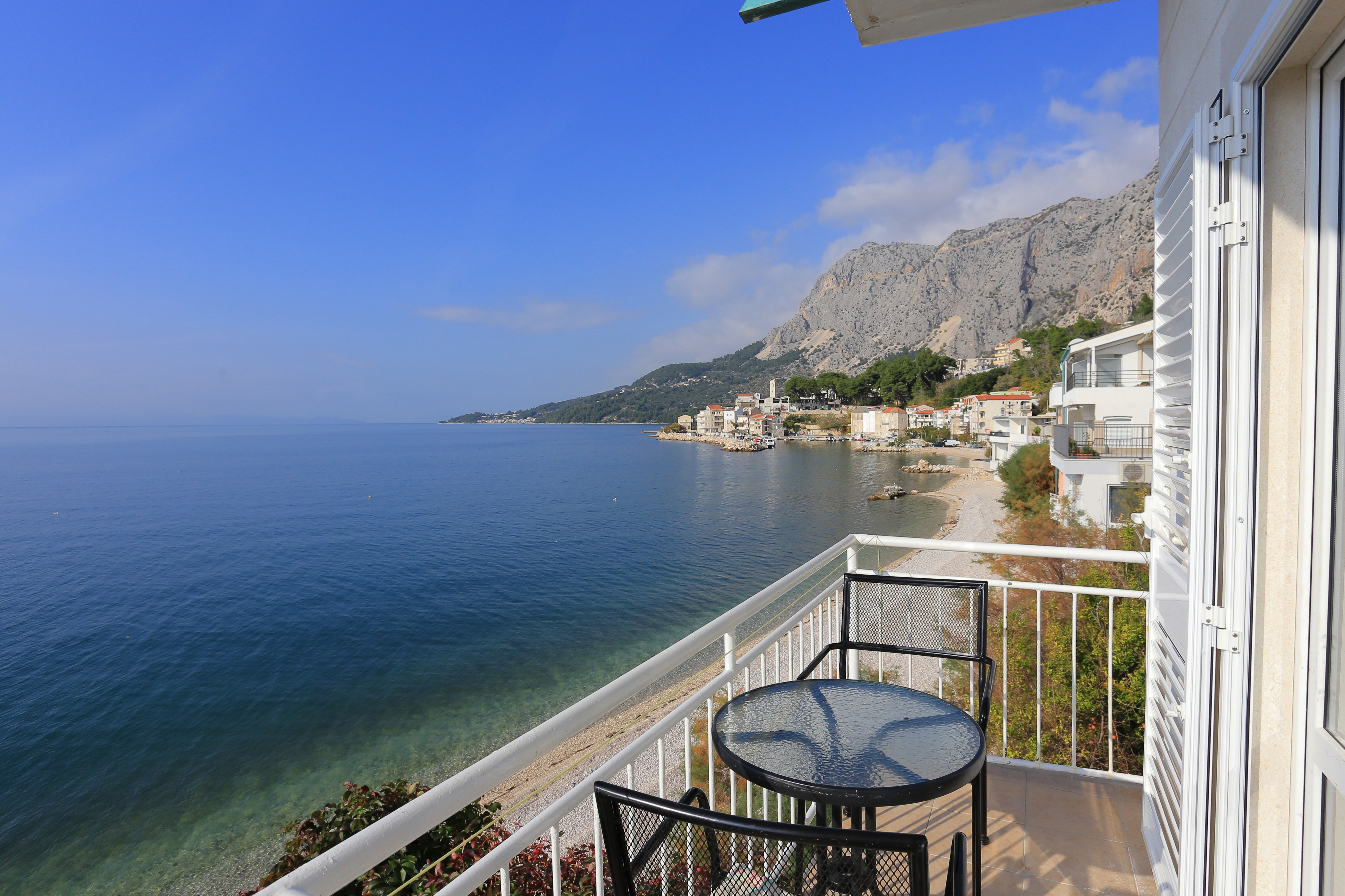 Two bedroom apartment near beach Drašnice, Makarska  A-c